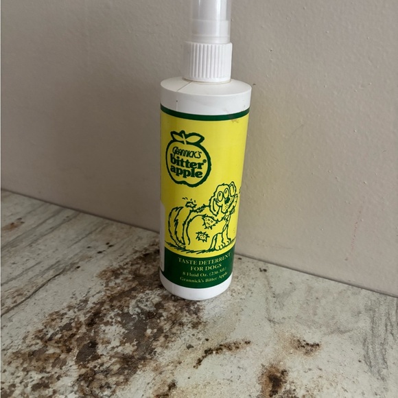 Grannick’s bitter apple no chew dog spray - Picture 1 of 3